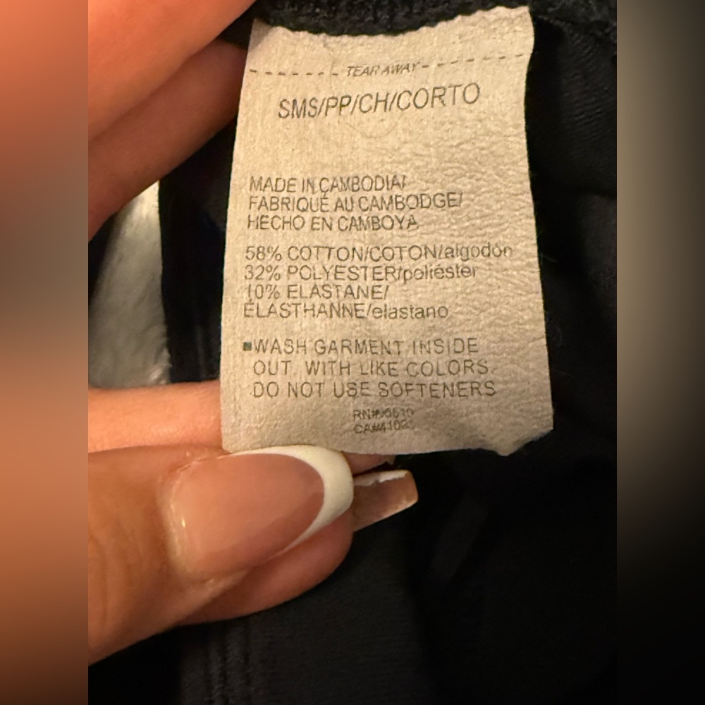 Under Armour Black Leggings with White ‘Under Armour’ Script - Picture 7 of 7